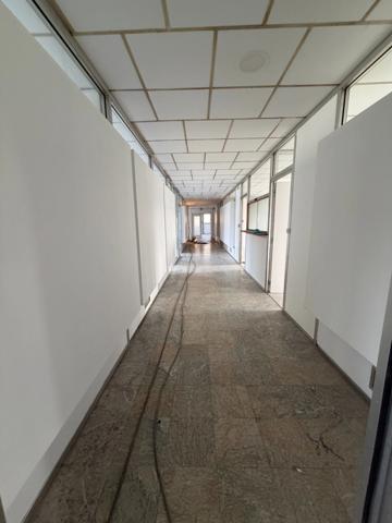 Dpt Hautes Pyrénées (65), à vendre TARBES Bâtiment