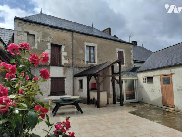 BEAU POTENTIEL POUR CETTE MAISON DE BOURG