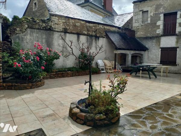 BEAU POTENTIEL POUR CETTE MAISON DE BOURG