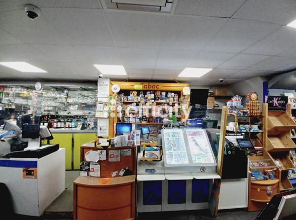 Fonds De Commerce - 100 m²