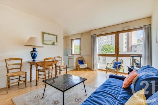 Appartement F1 à vendre  1 pièce - 28 m 2   PARIS  - 75020