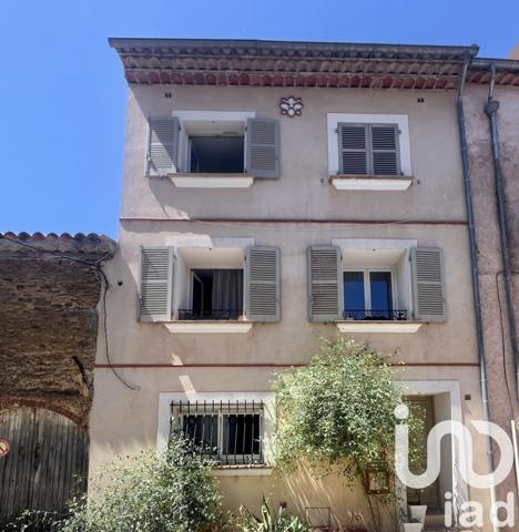 Maison de village 7 pièces de 135 m² à La Garde-Freinet (83680)