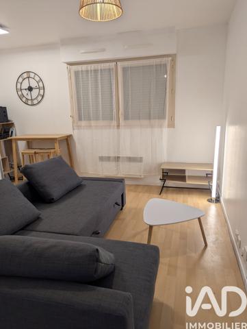 Location studio 25 m² Corbeil-Essonnes