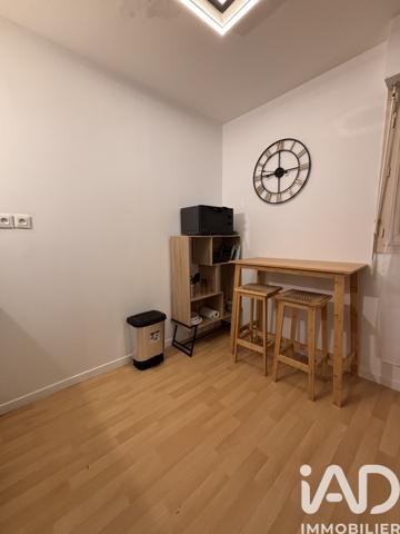 Location studio 25 m² Corbeil-Essonnes