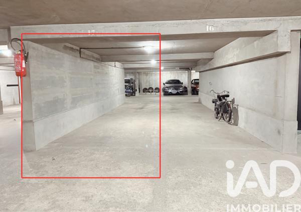 Parking à vendre 11 m² Paris 4