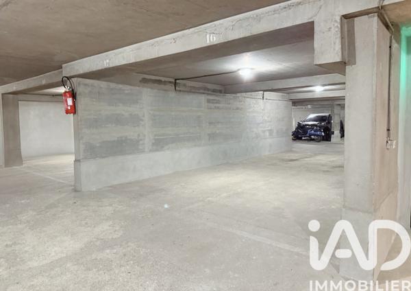 Parking à vendre 11 m² Paris 4