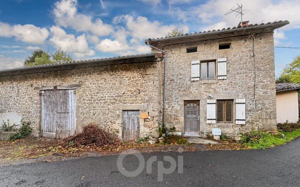 Maison à vendre    3 pièces • 70 m2 Compreignac