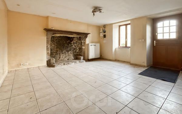 Maison à vendre    3 pièces • 70 m2 Compreignac