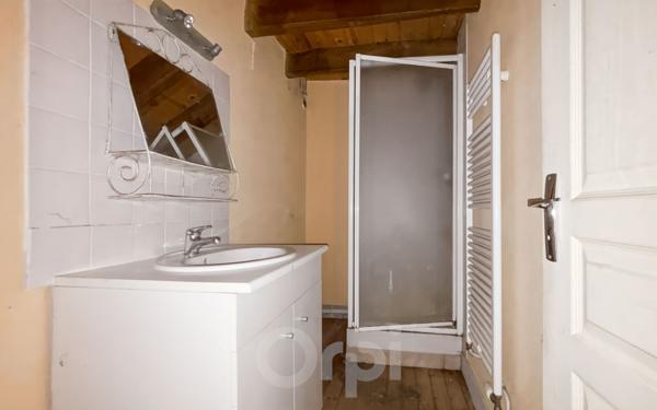 Maison à vendre    3 pièces • 70 m2 Compreignac