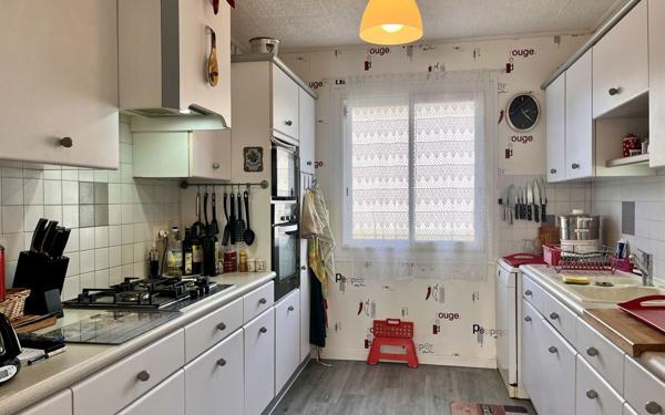 Maison à vendre    3 pièces •  Seyresse