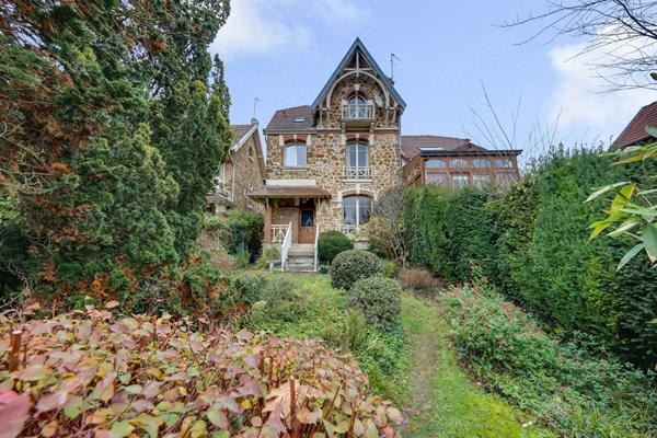 SEVRES RIVE DROITE - Maison de charme €1 290 000 **  - Référence  589-S