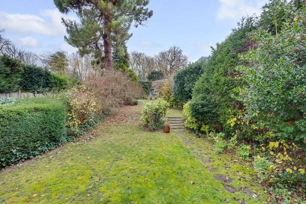 SEVRES RIVE DROITE - Maison de charme €1 290 000 **  - Référence  589-S