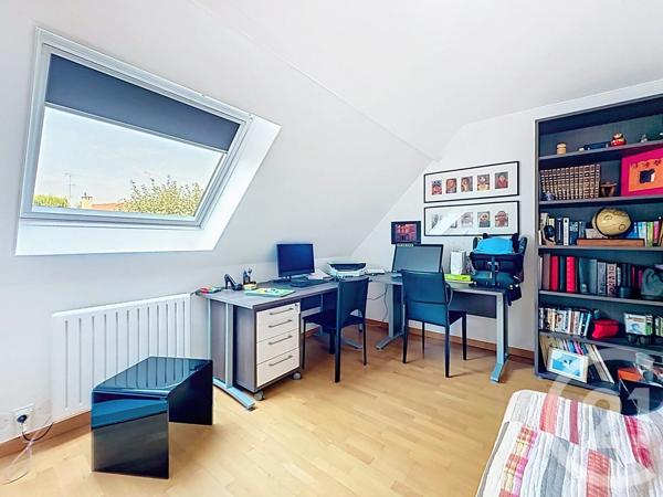 Maison à vendre  6 pièces - 126,56 m 2   THIAIS  - 94