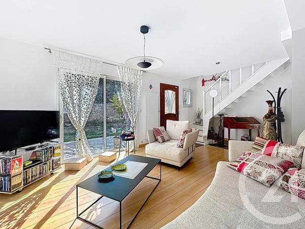 Maison à vendre  6 pièces - 126,56 m 2   THIAIS  - 94