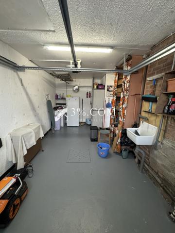 Maison
                                                                                                                                                                                                                                                                                                                        5 pièce(s)                                                                                                                                                                                                          3 chambre(s)                                                                                                                                                                                                          93  m²