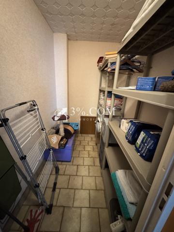 Maison
                                                                                                                                                                                                                                                                                                                        5 pièce(s)                                                                                                                                                                                                          3 chambre(s)                                                                                                                                                                                                          93  m²