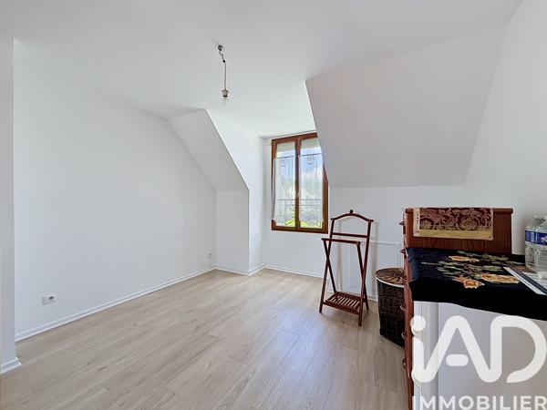 Maison à vendre 6 pièces 130 m² Saint-Rémy-lès-Chevreuse