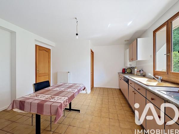 Maison à vendre 6 pièces 130 m² Saint-Rémy-lès-Chevreuse