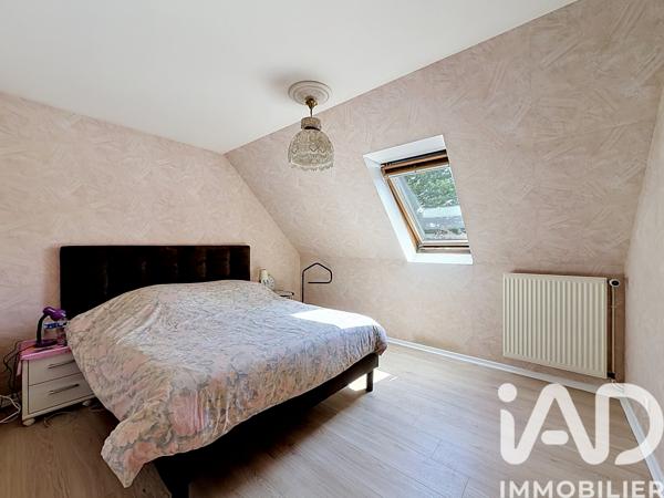 Maison à vendre 6 pièces 130 m² Saint-Rémy-lès-Chevreuse