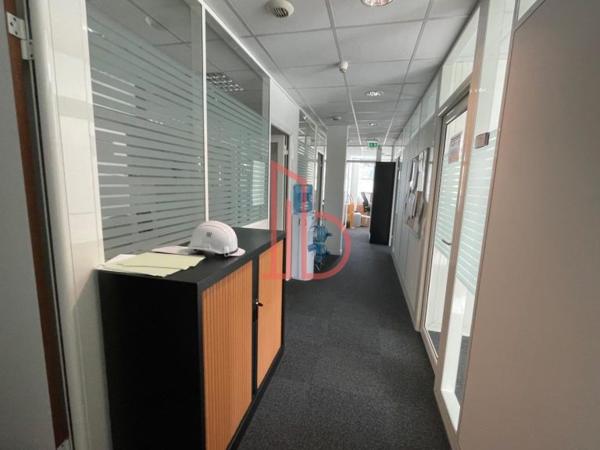 Bureau de 205 m² à louer à Bordeaux Ouest-Merignac