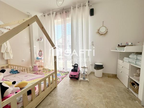 A VISITER SUR SORGUES (84)  - MAISON DE PLAIN PIED DE 98 ² env. SUR TERRAIN DE 281 m²