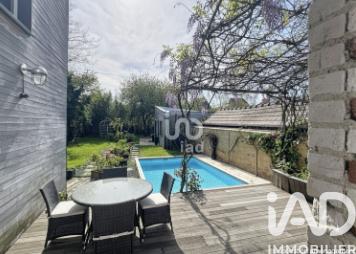 Maison à vendre 10 pièces 260 m² Saint-Maur-des-Fossés