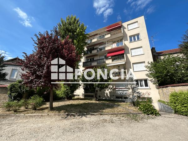 Location Appartement meublé 4 pièces 74.86 m² - 19 RUE DE LA SABLIERE Dijon 21000