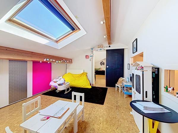COEUR Lentilly, Maison 3-4 chambres, cachet, séjour cathédrale, jardin 100m²