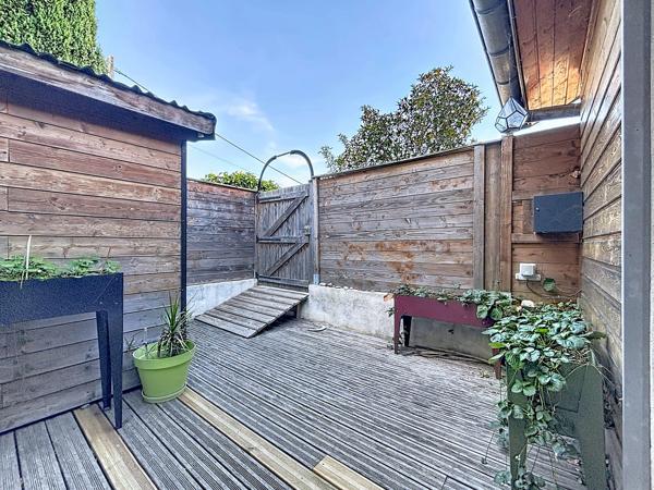 COEUR Lentilly, Maison 3-4 chambres, cachet, séjour cathédrale, jardin 100m²