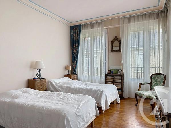 Appartement T6 à vendre  6 pièces - 183 m 2   ROUEN  - 76