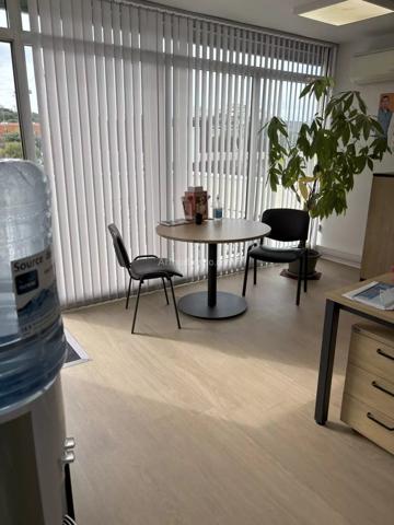 Location Local commercial 4 pièces 71 m2 à Ajaccio