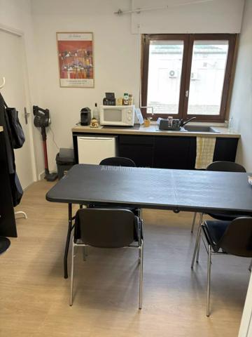 Location Local commercial 4 pièces 71 m2 à Ajaccio