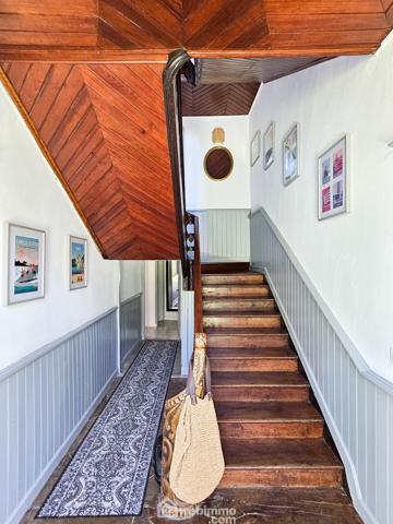 Maison de maître 284 m² à Nay 64800