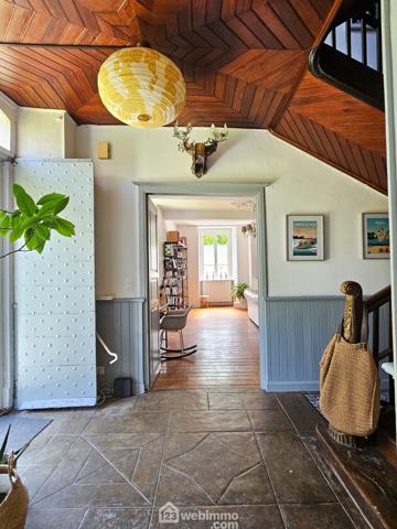 Maison de maître 284 m² à Nay 64800