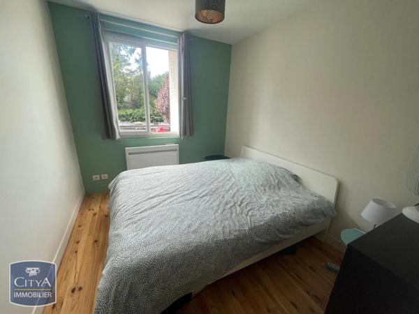 Appartement à louer 3 pièces 62.01m² Riom (63200)
