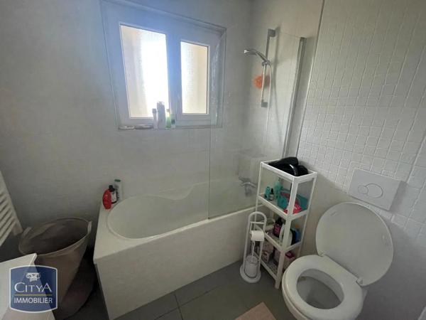 Appartement à louer 3 pièces 62.01m² Riom (63200)