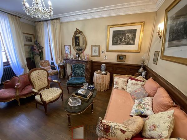 Maison bourgeoise avec ses dépendances