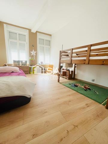 SPACIEUSE MAISON DE 200 M² SUR HONDSCHOOTE AVEC JARDIN