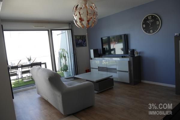 TRÉS BEL APPARTEMENT T3 RÉCENT AVEC TERRASSE EN L DE 10 m² GRANDE PLACE DE PARKING SÉCURISÉE Bouguenais (44340)