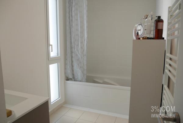 TRÉS BEL APPARTEMENT T3 RÉCENT AVEC TERRASSE EN L DE 10 m² GRANDE PLACE DE PARKING SÉCURISÉE Bouguenais (44340)