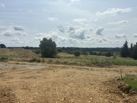 Estézargues (30390) Terrain à bâtir 522 m2 avec vue dégagée