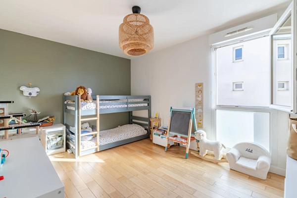 Maison Nanterre 5 pièce(s) 132.14 m2