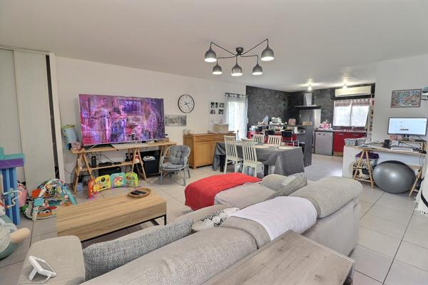 A VENDRE Entraigues Sur La Sorgue, appartement 4 pièce(s) 90 m²