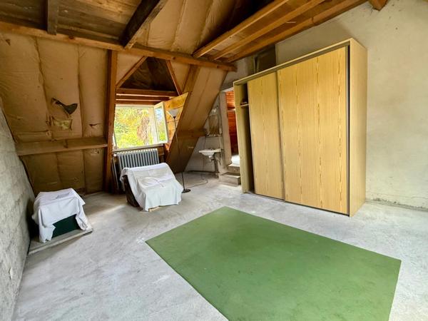 À vendre, Maison 5 chambres + hangar sur 1893 m² de terrain à bâtir, à 1 km des plages de Bénodet