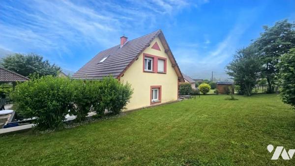 Maison rénovée avec dépendance sur 806 m² terrain semi clôturé 