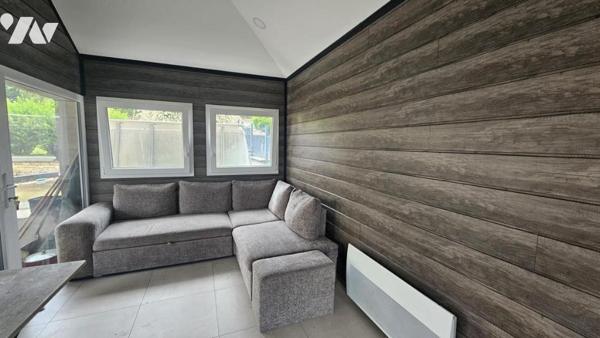 Maison rénovée avec dépendance sur 806 m² terrain semi clôturé 