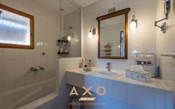 PERTUIS – MAISON – 200 m² – 4 CHAMBRES – PISCINE – POOL-HOUSE – TERRAIN 2 000 m² – 920 000 €