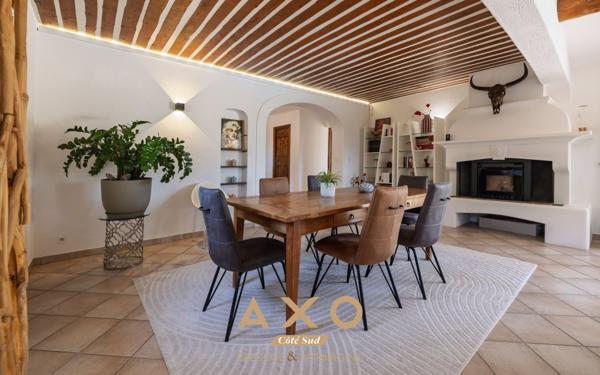 PERTUIS – MAISON – 200 m² – 4 CHAMBRES – PISCINE – POOL-HOUSE – TERRAIN 2 000 m² – 920 000 €