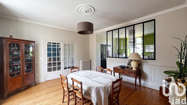 Maison à vendre 10 pièces 278 m² Guécélard