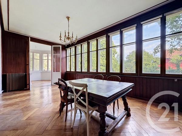 Appartement F6 à vendre  6 pièces - 133,60 m 2   MONTBELIARD  - 25
